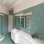 Casa Liv * كومو